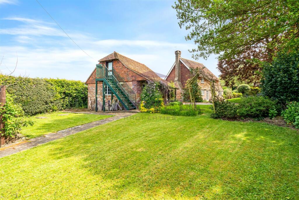 Main image of property: Hop House, Buss's Green, Wadhurst