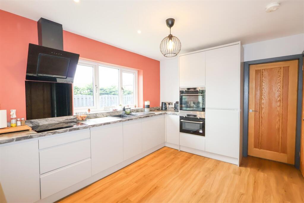Melbourne Place, Sowerby, Thirsk photo 3