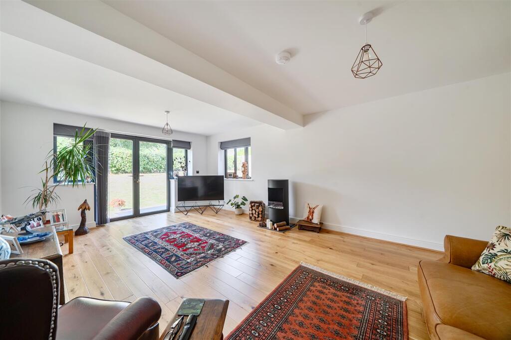House in Dorchester - View 2