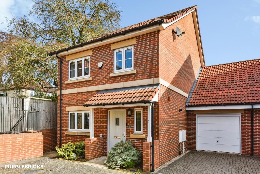 Elmhurst Gardens, Trowbridge, BA14