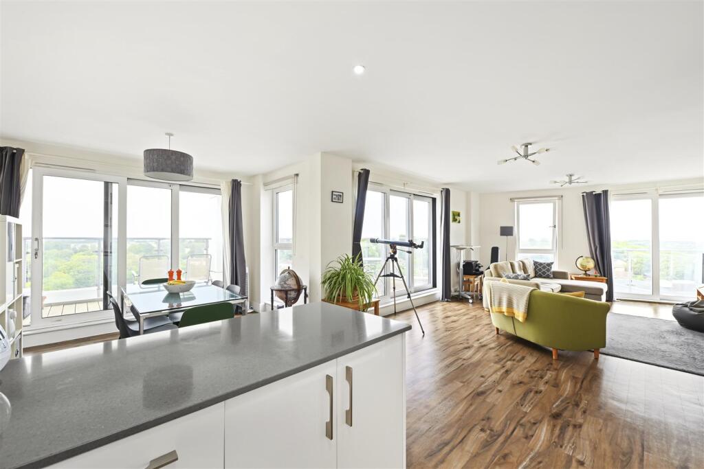 Apartment in St Albans - View 3