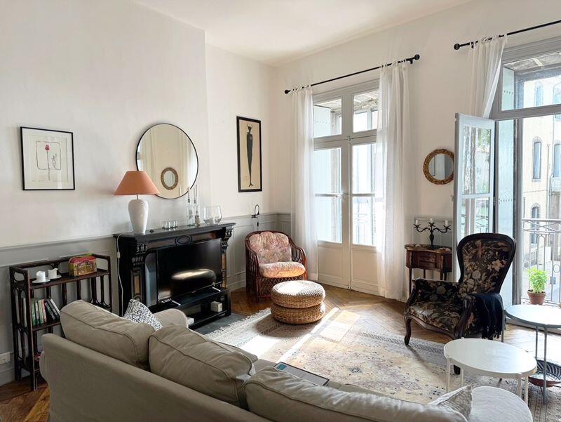 Main image of property: 3 Bedroom Apartment with View of Passing Boats, Agde, Herault, Languedoc-Roussillon