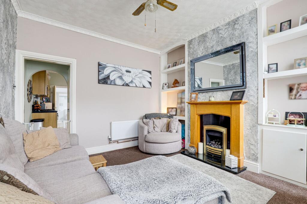 House in Nottingham, Highbury Vale - More
