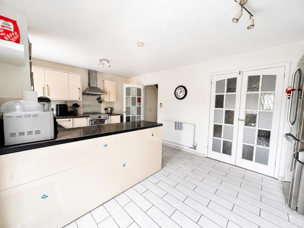 House in Northampton, Overstone Lodge - View 5