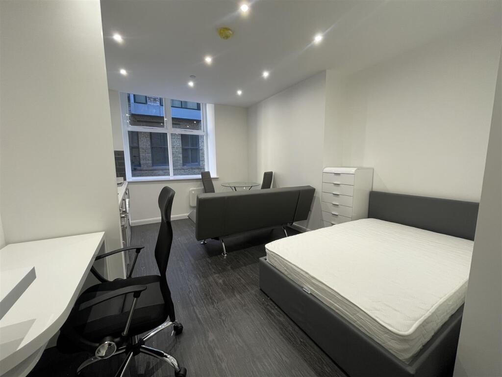 Additional image 4 of Spectrum House, East Parade, Bradford