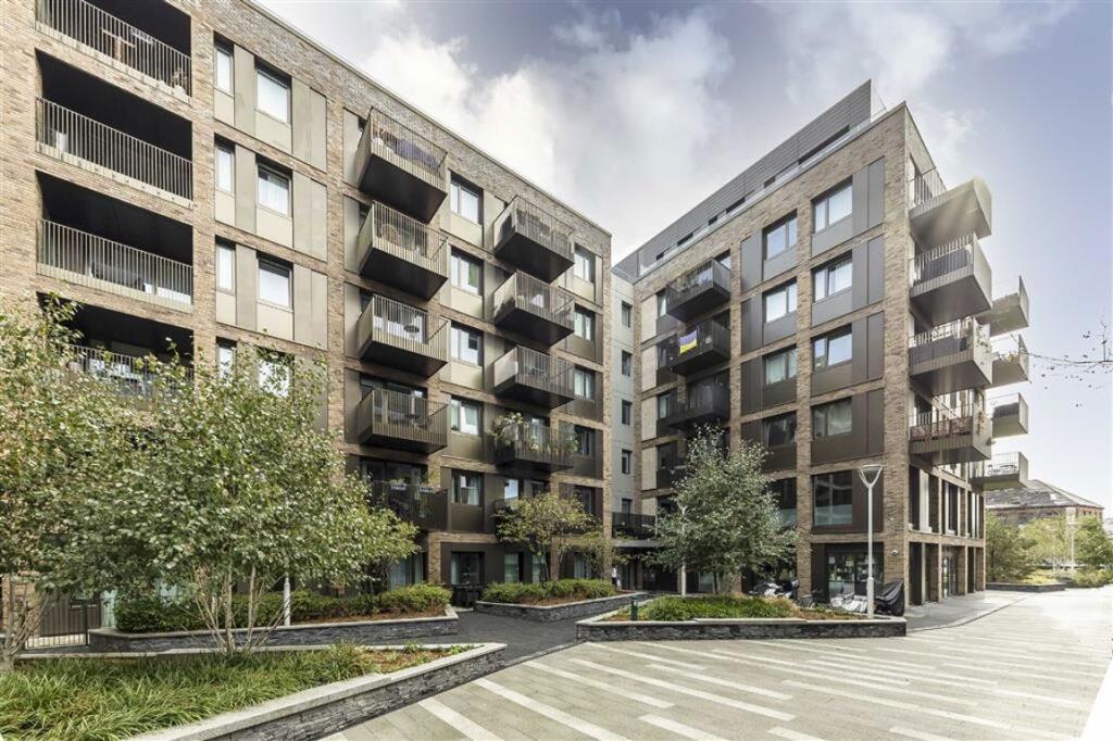 Main image of property: Moulding Lane, New Cross