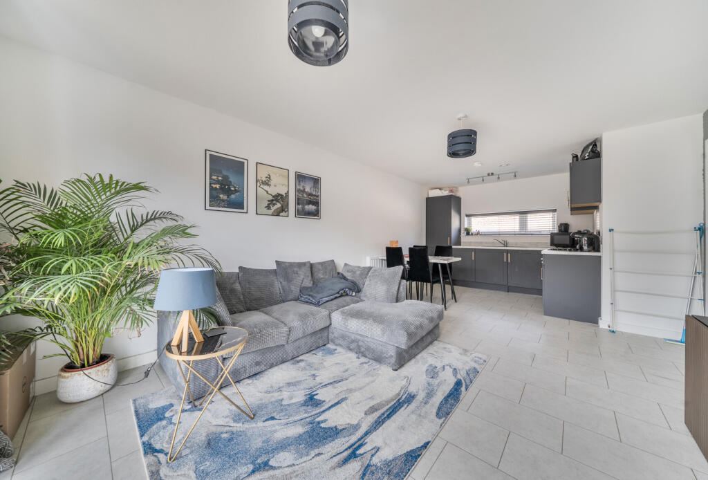 Main image of property: Poppy Close, Stoke Gifford, Bristol, Gloucestershire, BS34