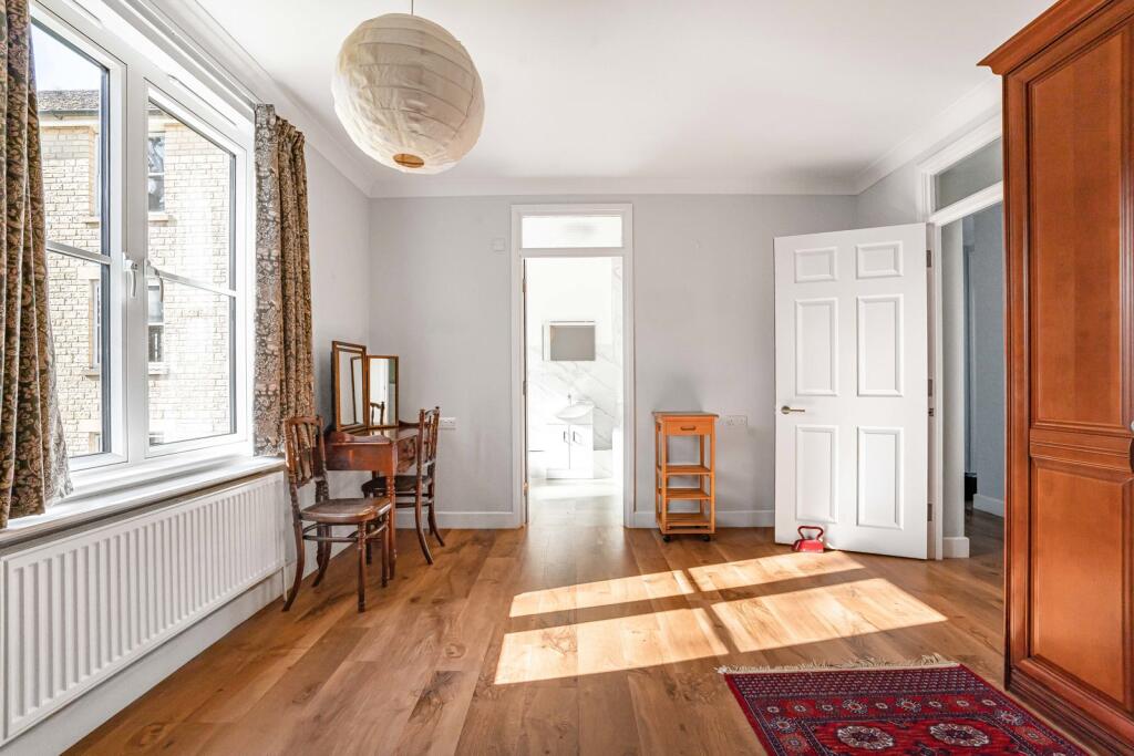 Apartment in Cirencester, Bowling Green - View 3