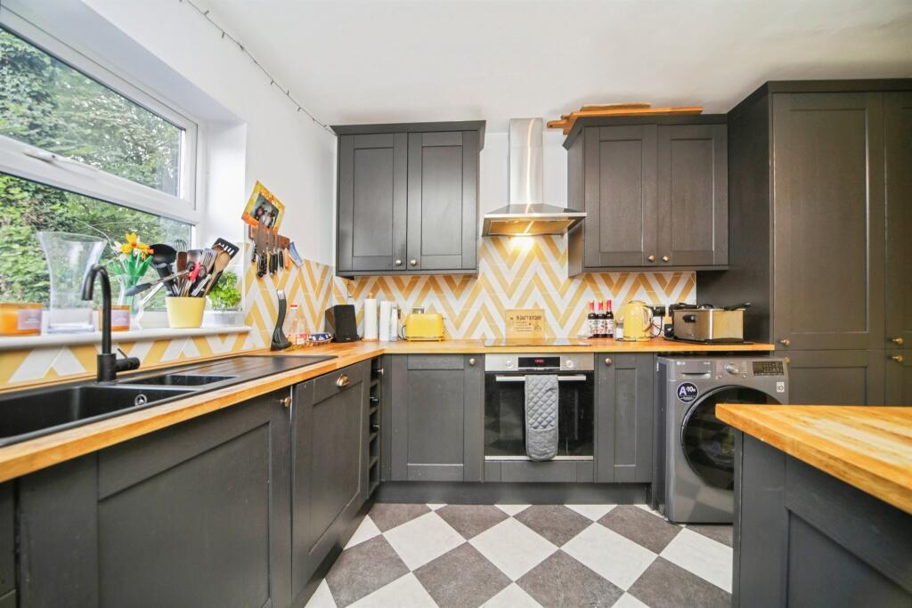 House in Mid Suffolk, Stowmarket - View 3