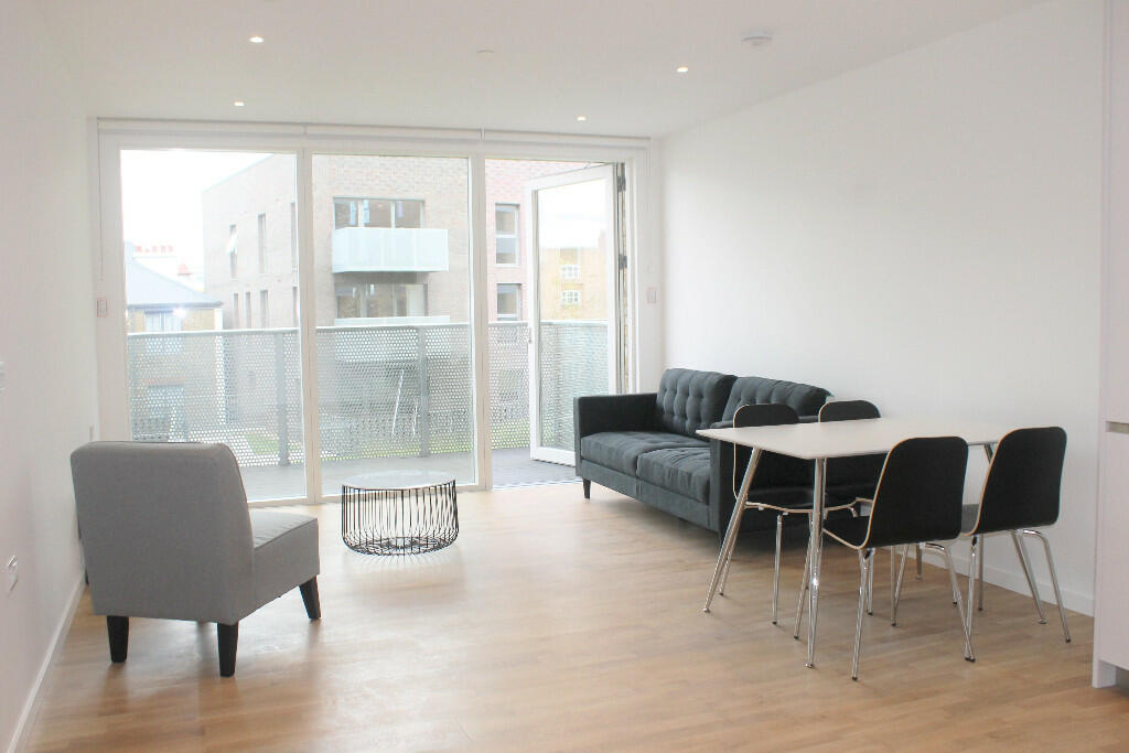 Kingswood Apartments, 31 Waterline Way, London, SE8 photo 3
