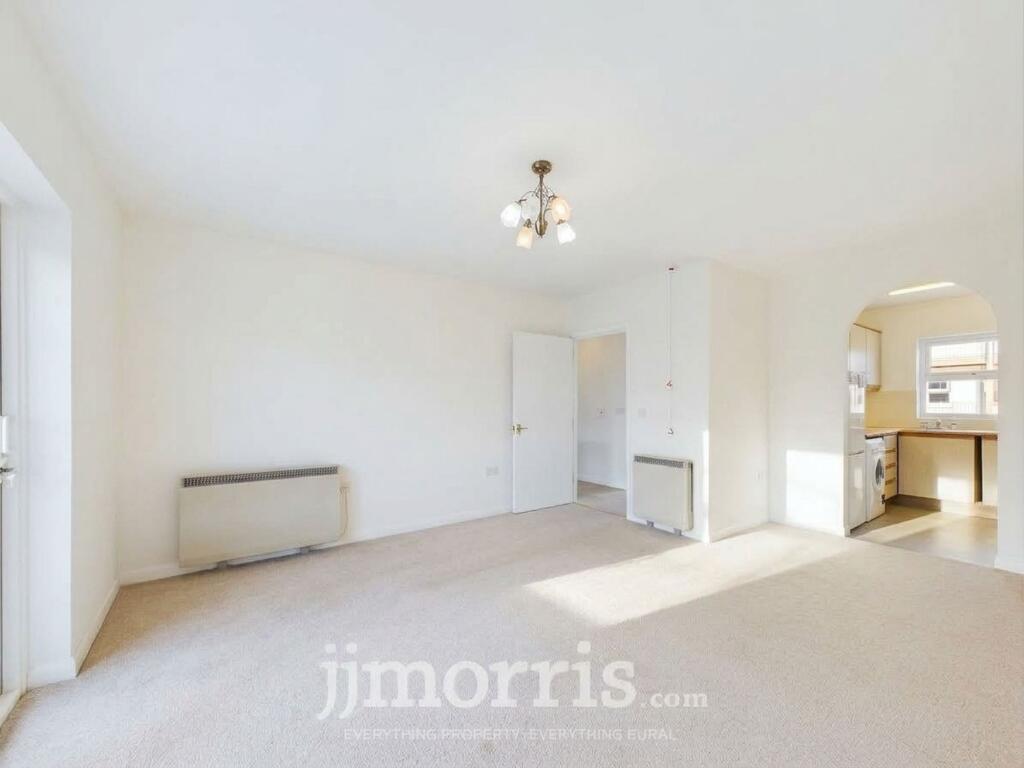 Apartment in Swansea - More