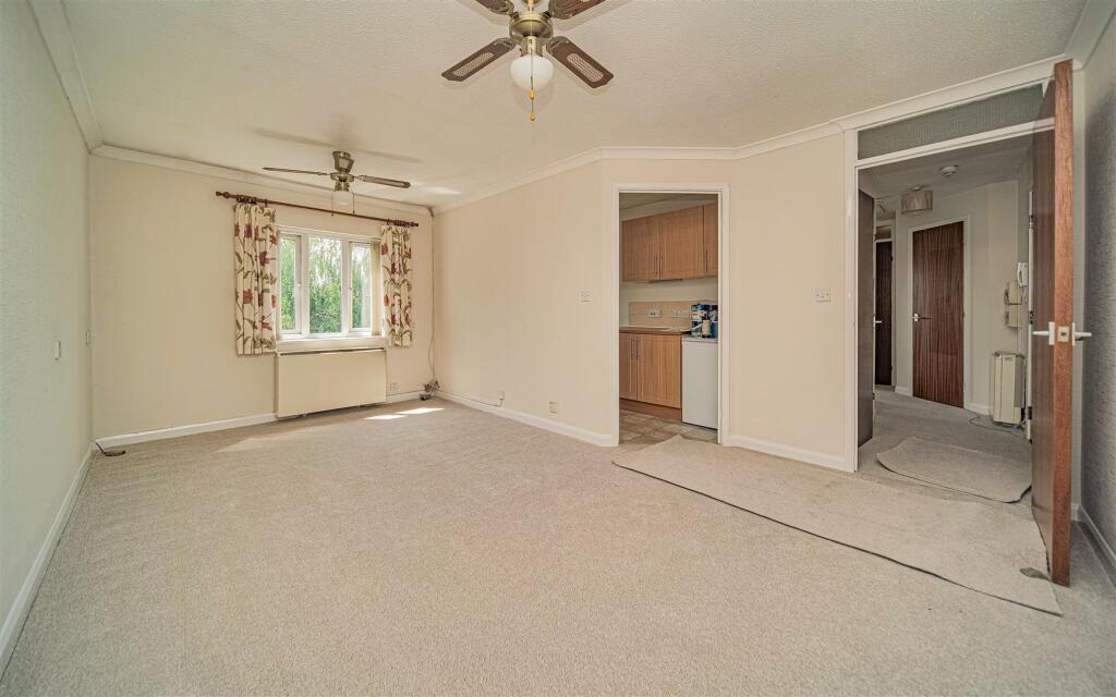 Wharf Court, Spa Road, Melksham photo 5