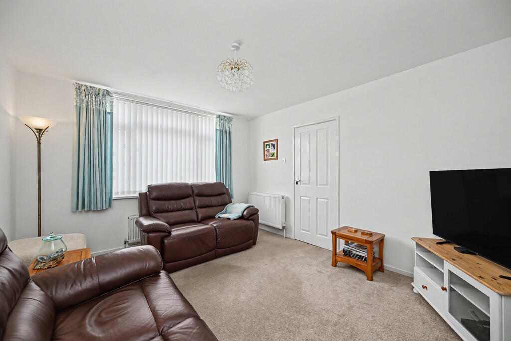 Hoods Way, Bilton, Rugby photo 2