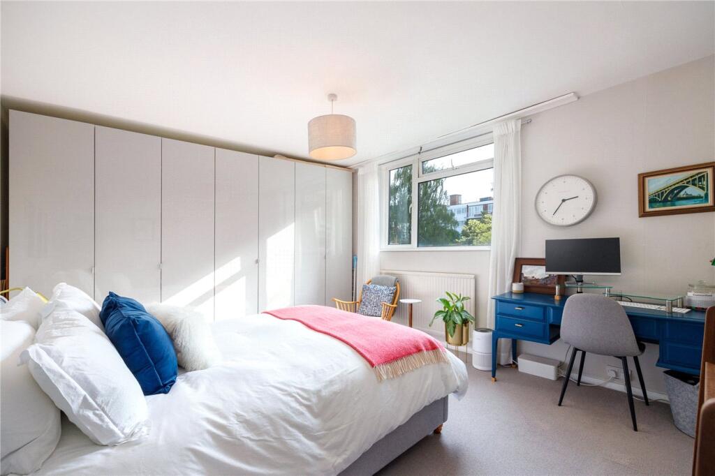 Apartment in London - View 4