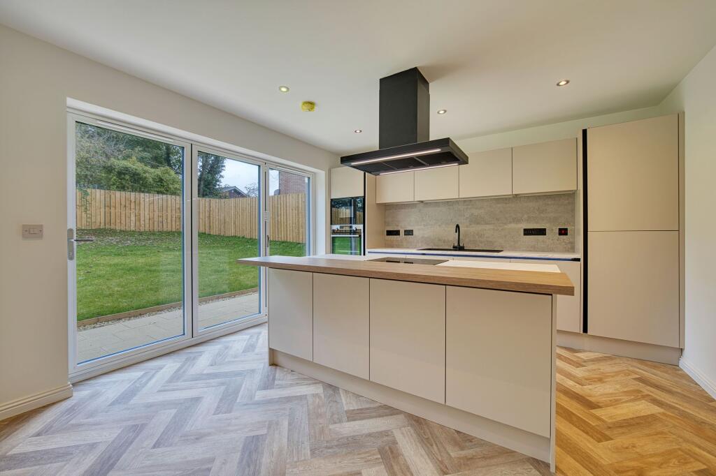 Meikle Earnock Road, Hamilton, ML3 photo 4