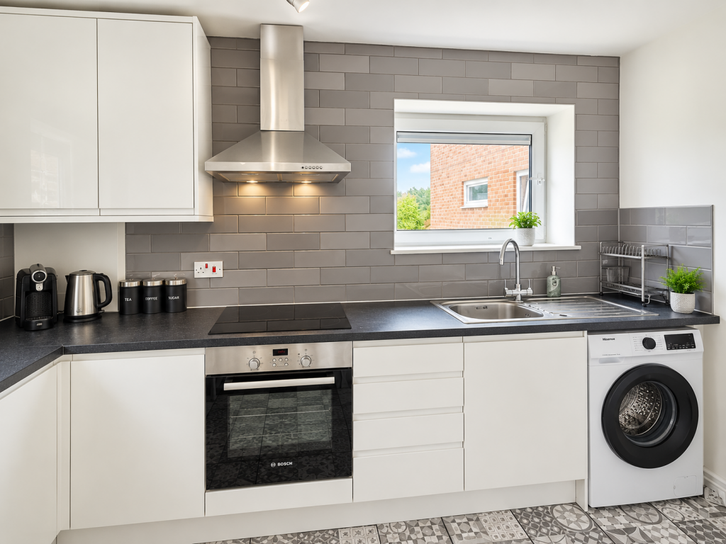 Apartment in St Albans, Batford, Harpenden - More