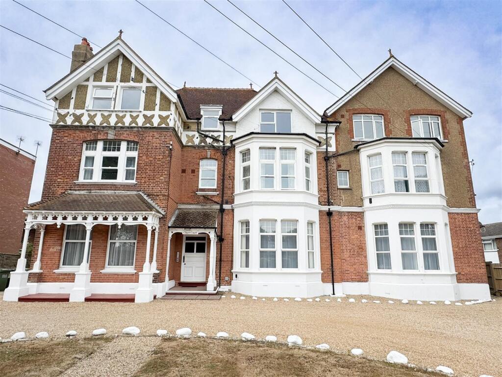 Main image of property: Hastings Road, Bexhill-On-Sea, TN40 2NJ