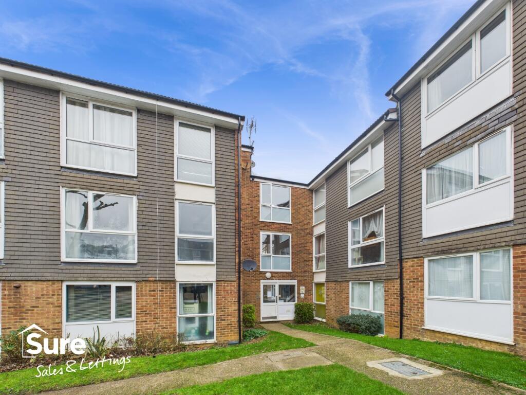 Main image of property: Cuffley Court, Hemel Hempstead, Hertfordshire, HP2 7LS
