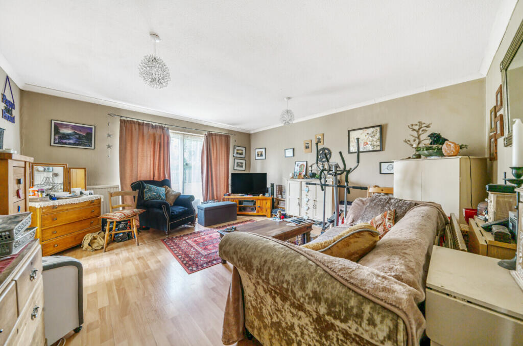 Pynchbek, Bishop's Stortford, Hertfordshire, CM23 photo 4