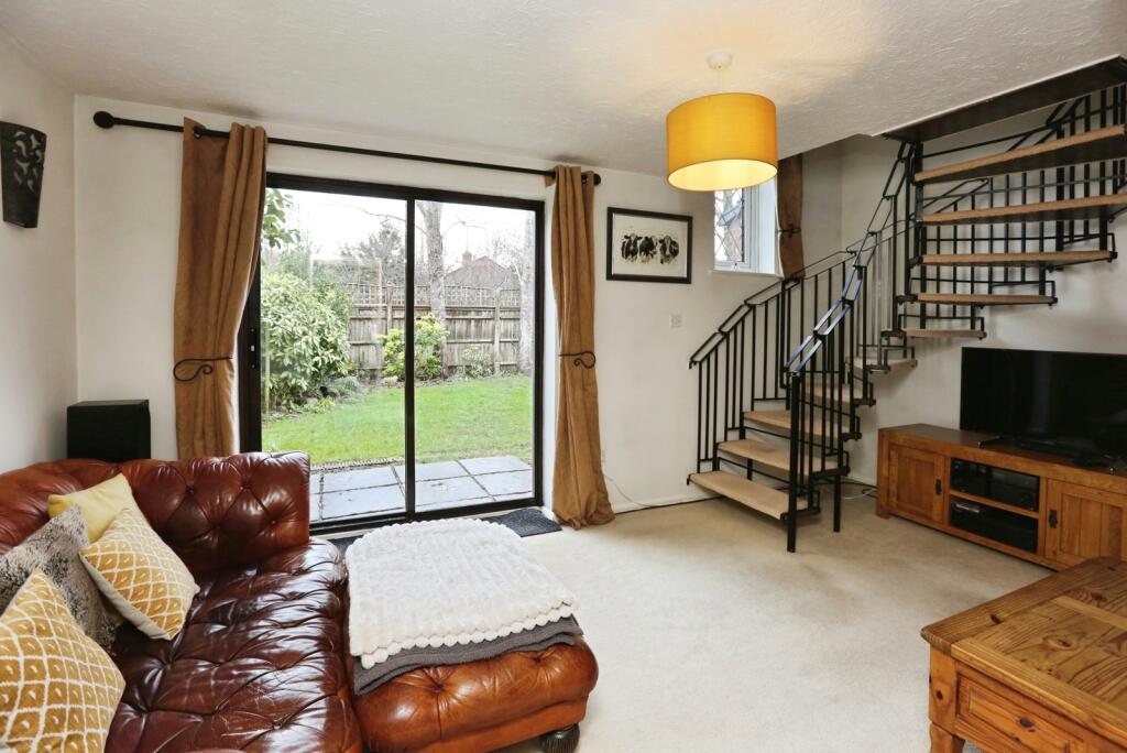 Forth Close, Chandler's Ford, Eastleigh, Hampshire, SO53 photo 3