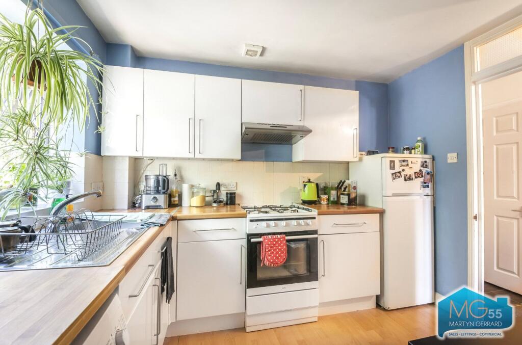 Apartment in London - View 2