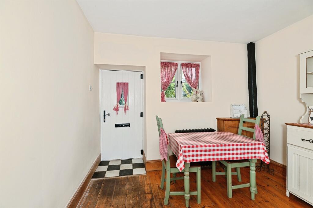 House in Maidstone, Loose - View 3