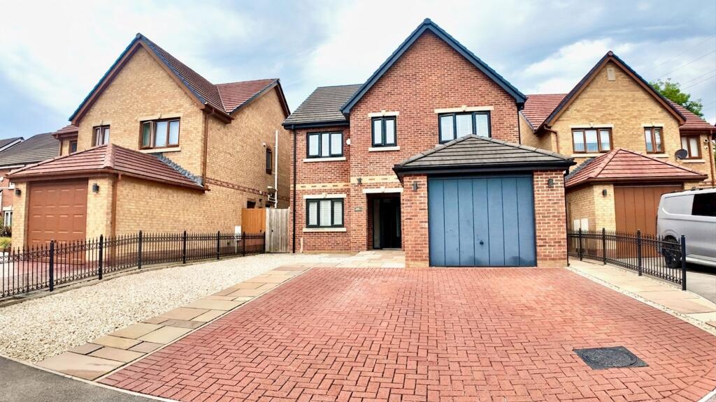 Glan-Yr-Afon Lane, Fleur De Lis, NP12 - More