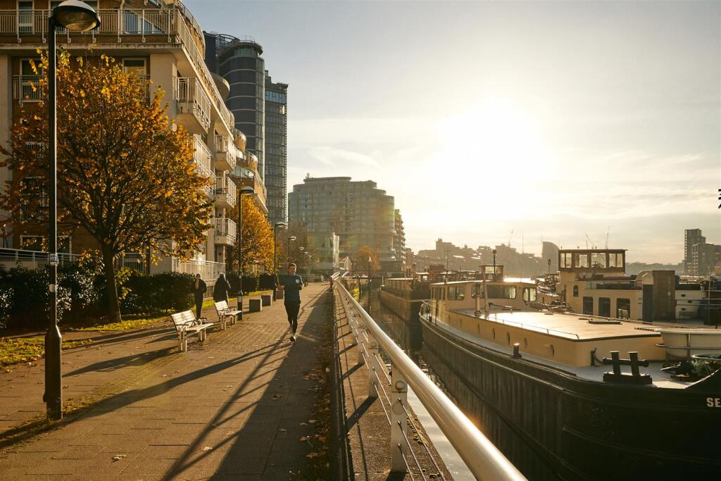 Main image of property: Mooring at Oyster Pier, Battersea, SW11