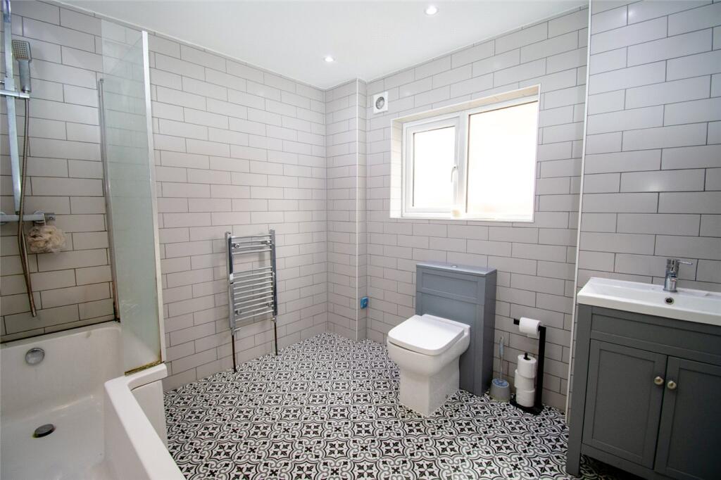 Apartment in Chester - More