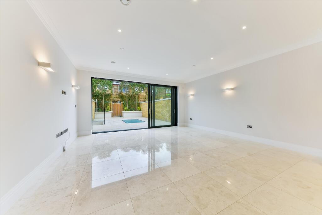 House in London - View 4