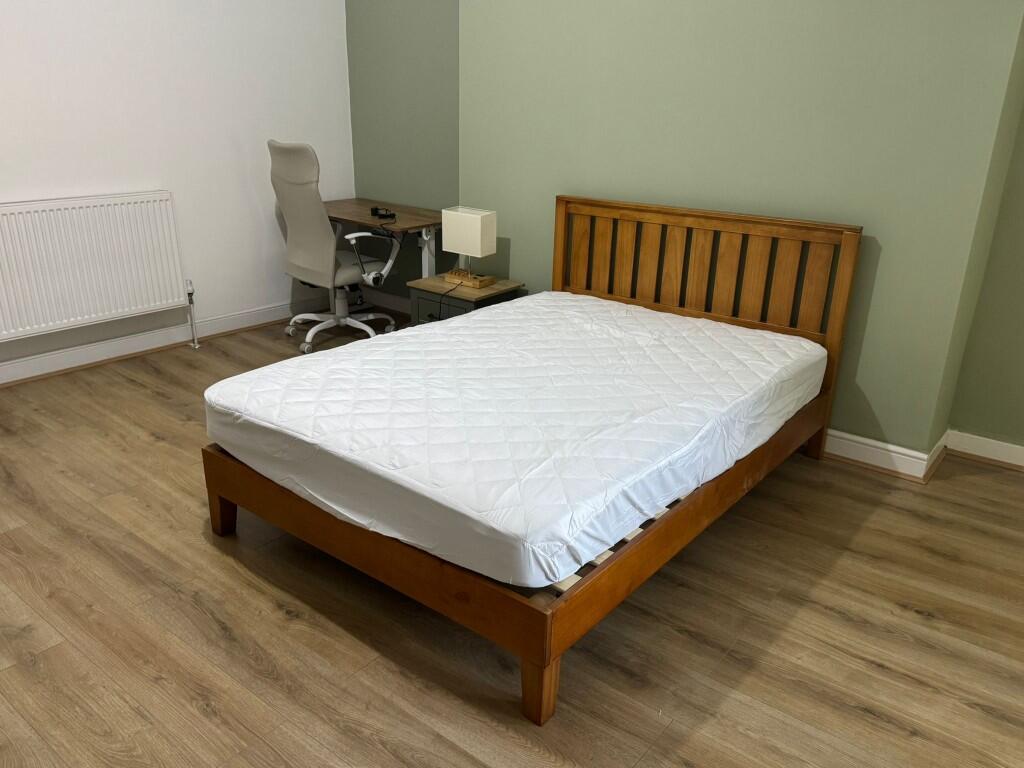 Ashgrove, Bradford, West Yorkshire, BD7