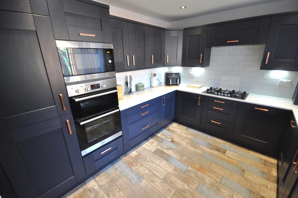 House in Doncaster, Thorne - View 6