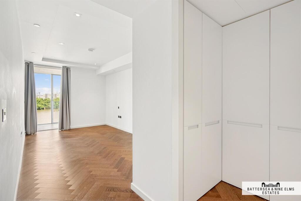 Apartment in London - More
