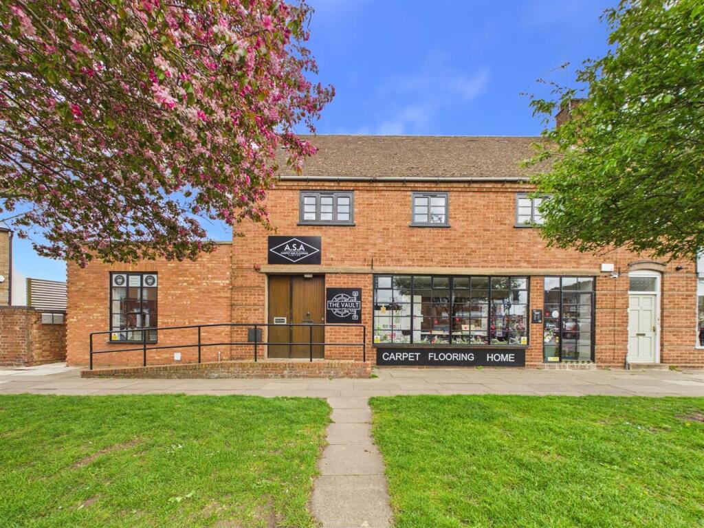 Main image of property: Kineton Road, Wellesbourne