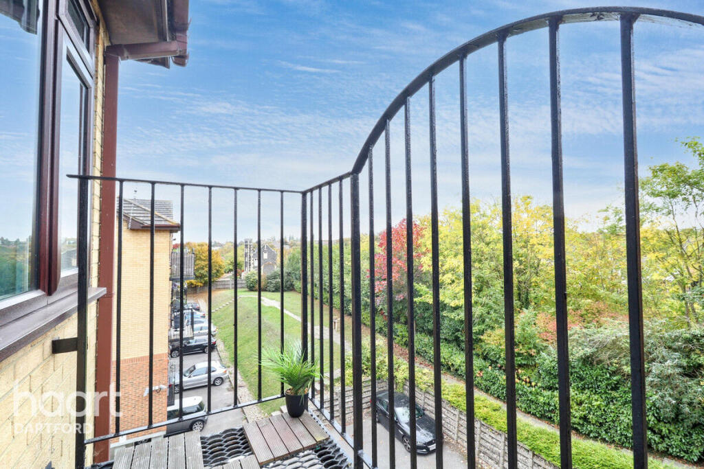 Main image of property: London Road, GREENHITHE