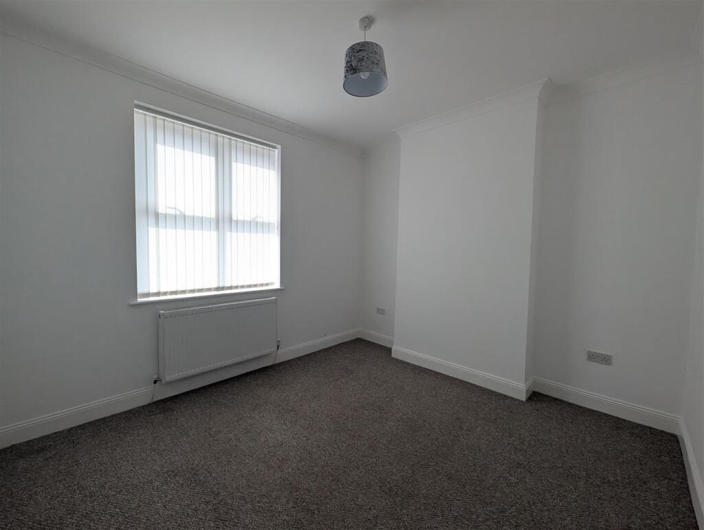 House in Darlington, Pierremont - View 2