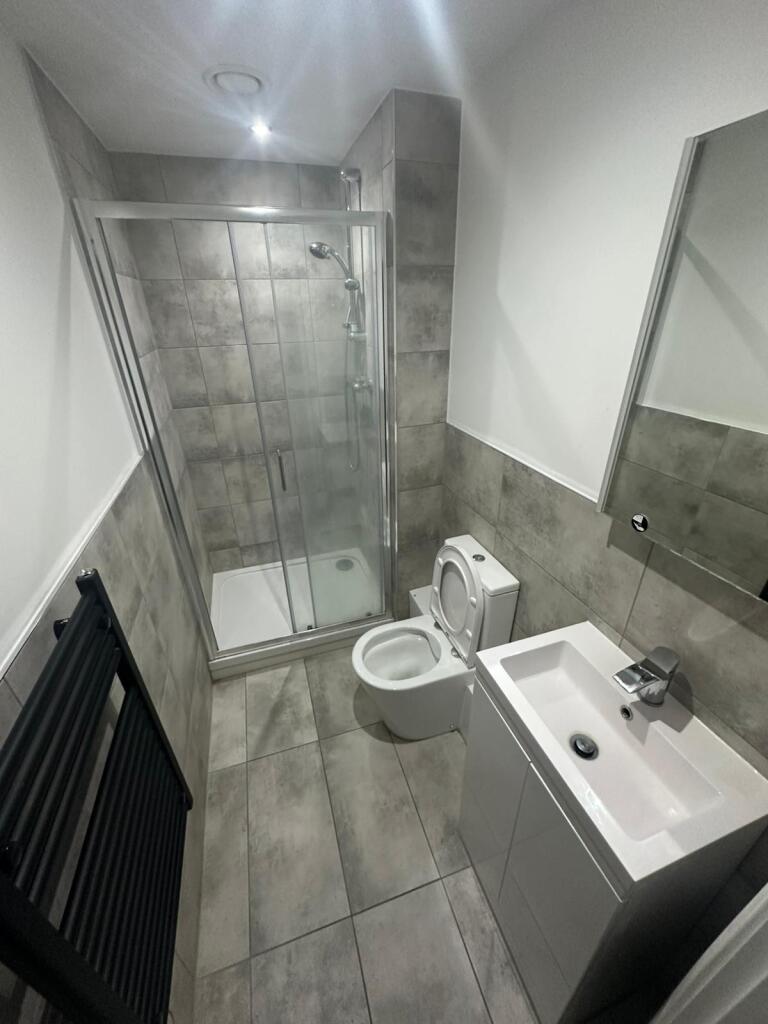 Apartment in Walsall - More