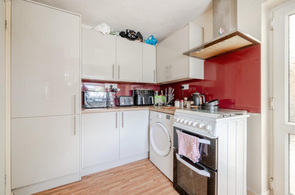 House in North Kesteven, Ruskington - More