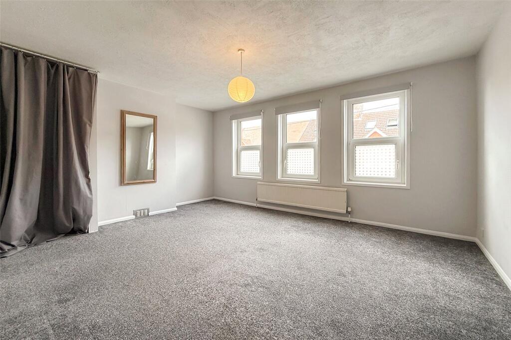 House in Brighton - View 4