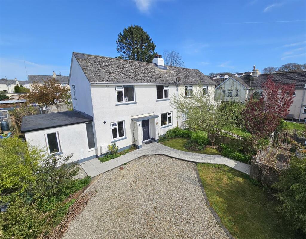 Main image of property: Lyd Gardens, Tavistock