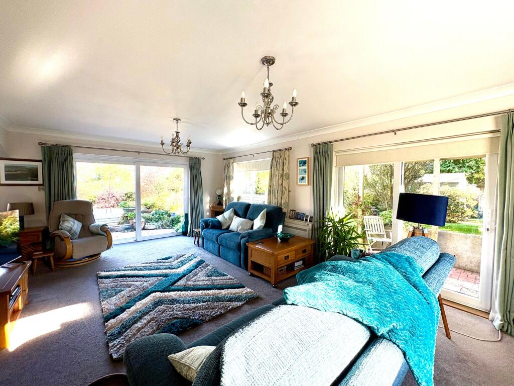 House in Torquay, St Marychurch - More