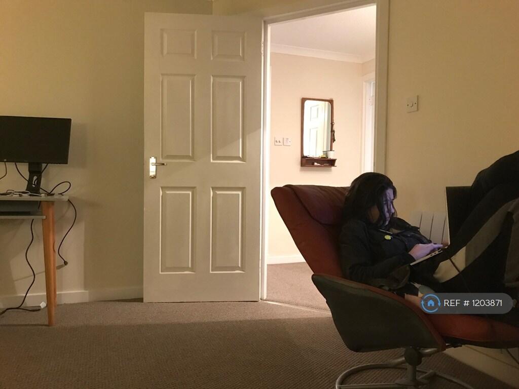 Apartment in Glasgow - More