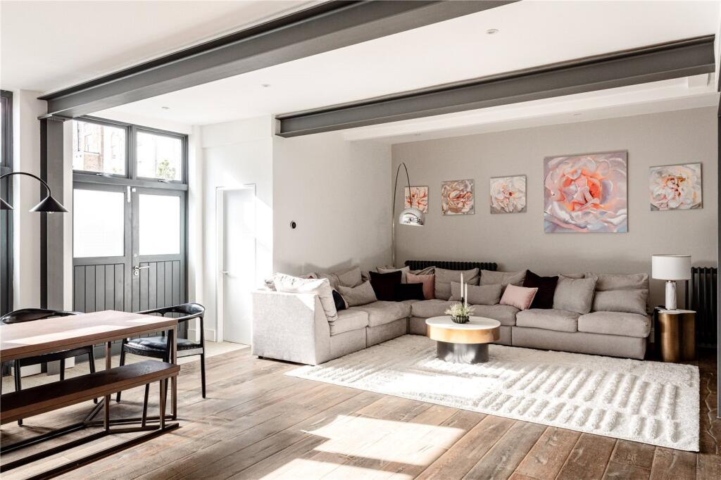 House in Brighton - View 3