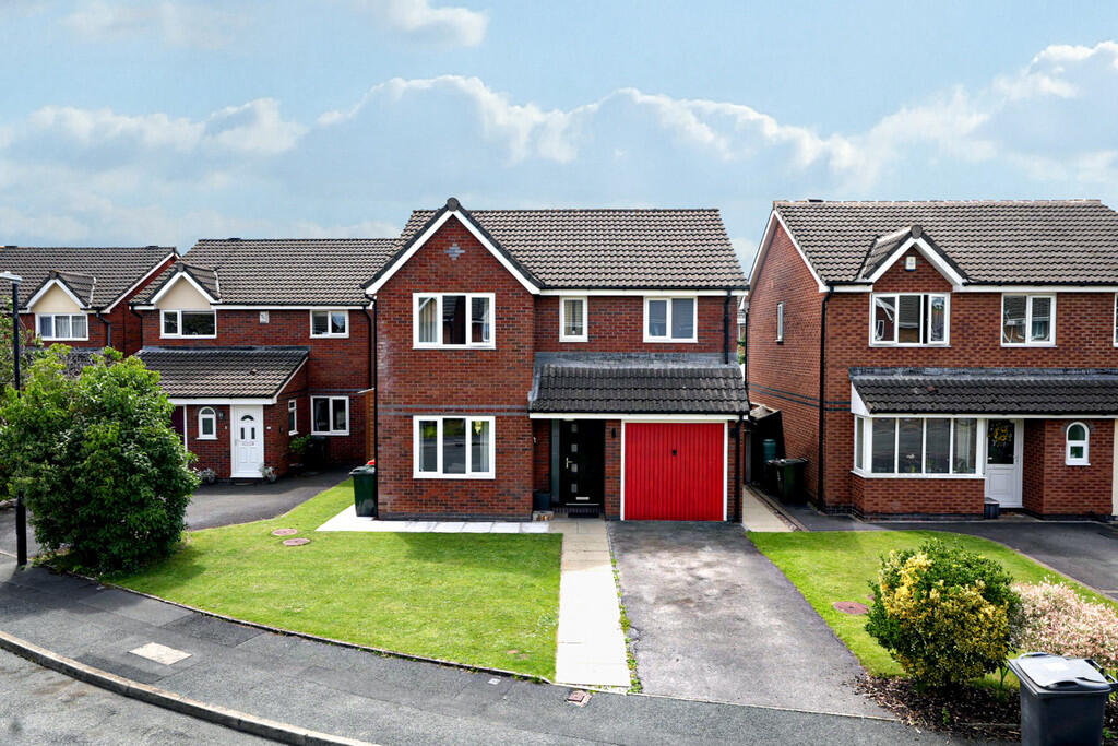 4-bed detached on 7 Browsholme Close, Carnforth, Lancashire, LA5 9UW, £375,000