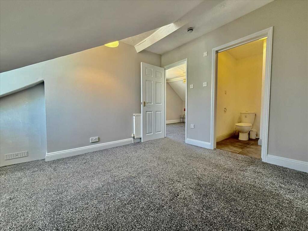 Apartment in Plymouth, Pennycomequick - View 5