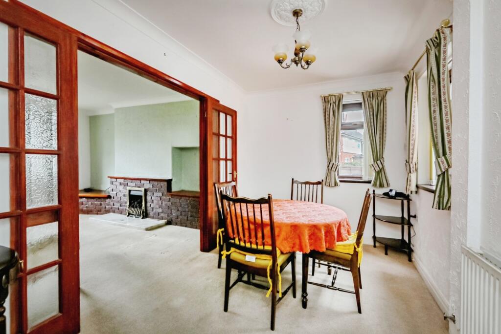 House in Rotherham, Dinnington St. John's - View 3