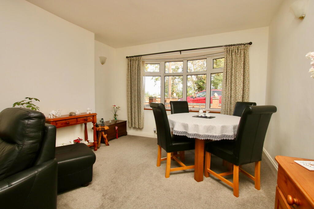 House in Rushcliffe, Gotham - View 3