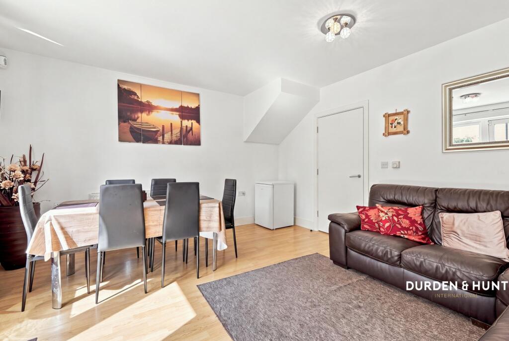 House in Romford - View 4