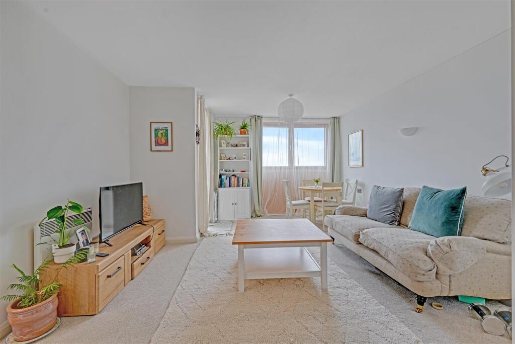 Apartment in London - View 4