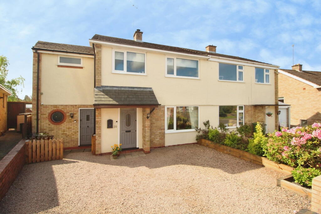 Main image of property: Kendlewood Road, Kidderminster, DY10 2XQ